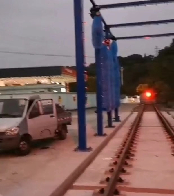 中國(guó)-浙江金溫鐵道火車(chē)清洗線安裝中2