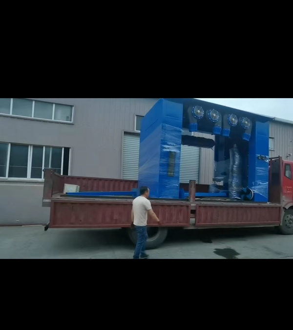 中國(guó)-珠三角 無(wú)人值守微信掃碼洗車(chē)設(shè)備發(fā)貨了 (2)